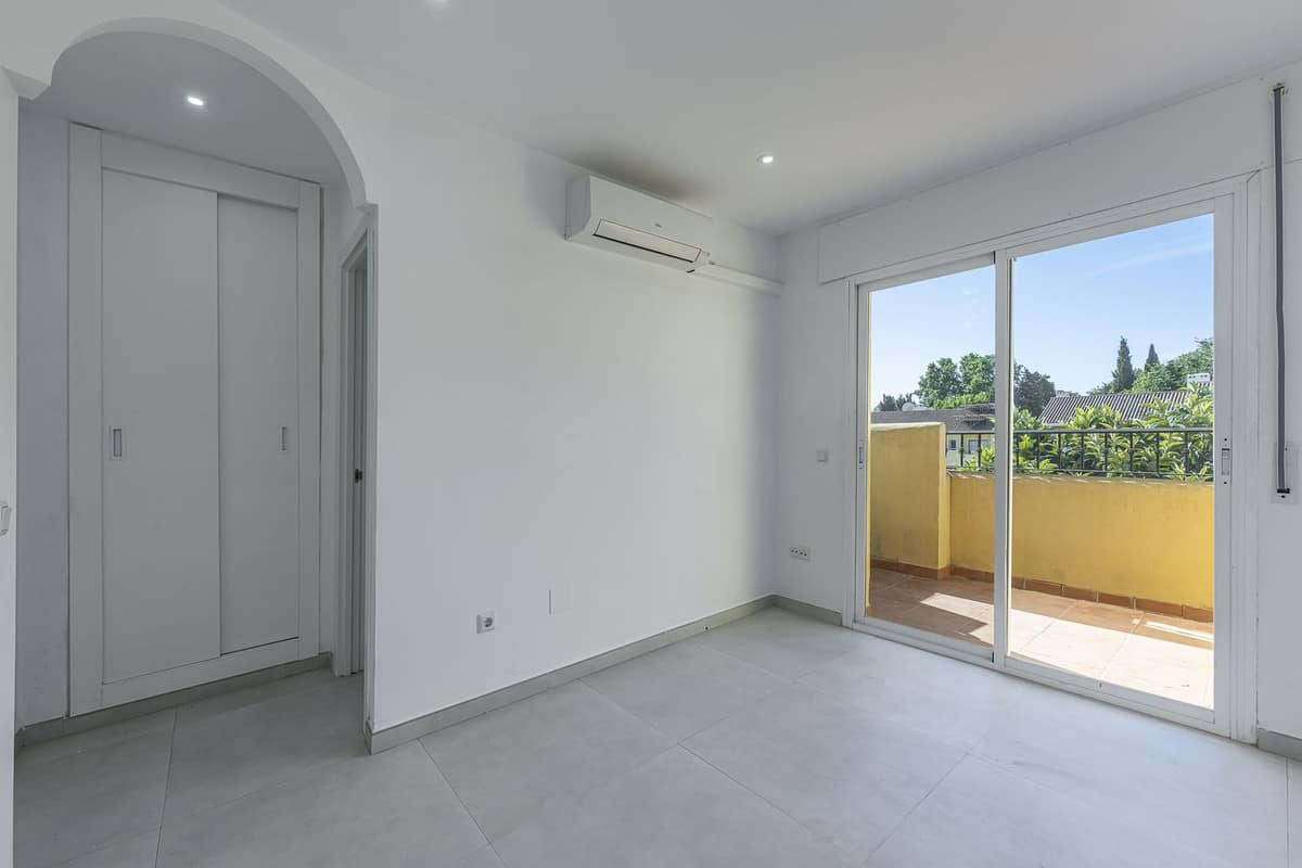 Drie-slaapkamerwoning in Estepona in Estepona - foto 11