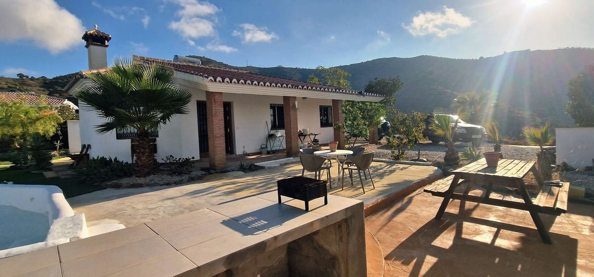 Drie-slaapkamer villa in Arenas in Arenas - foto 2