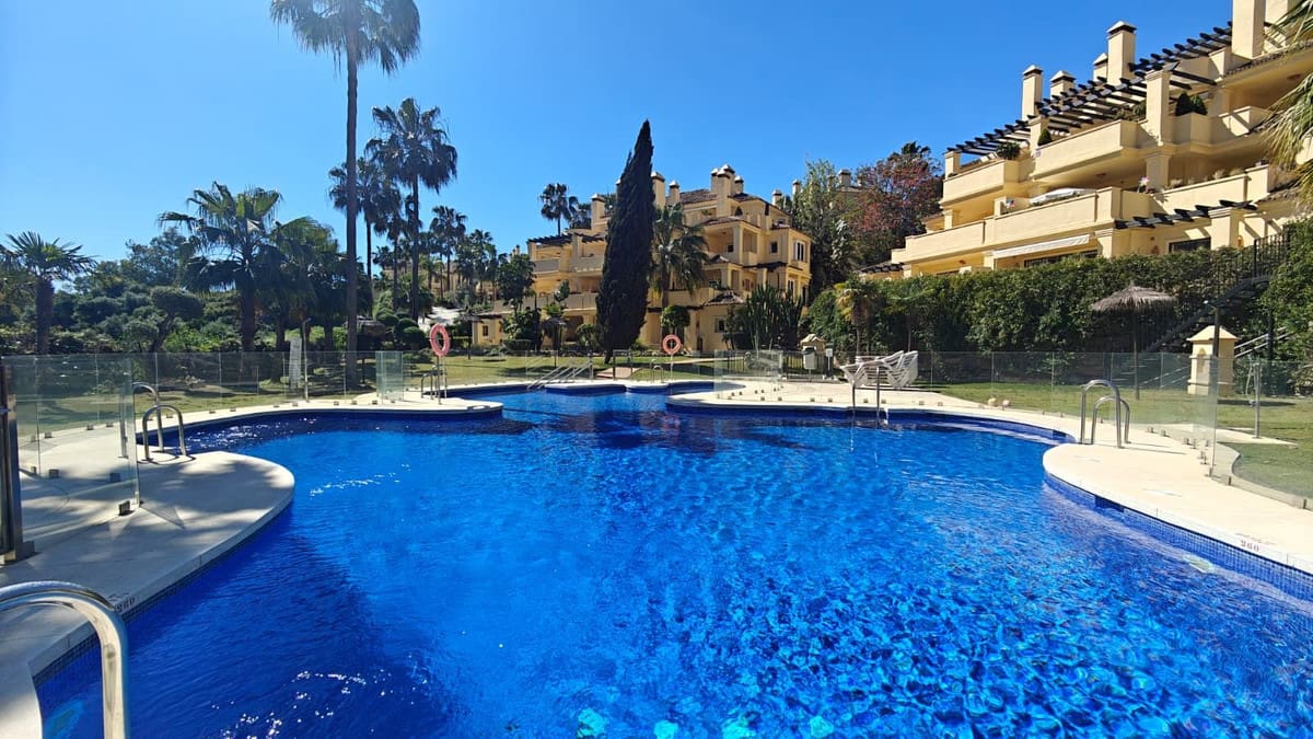 Drie-slaapkamer appartement in Majestic Hills, Casares in Casares - foto 4