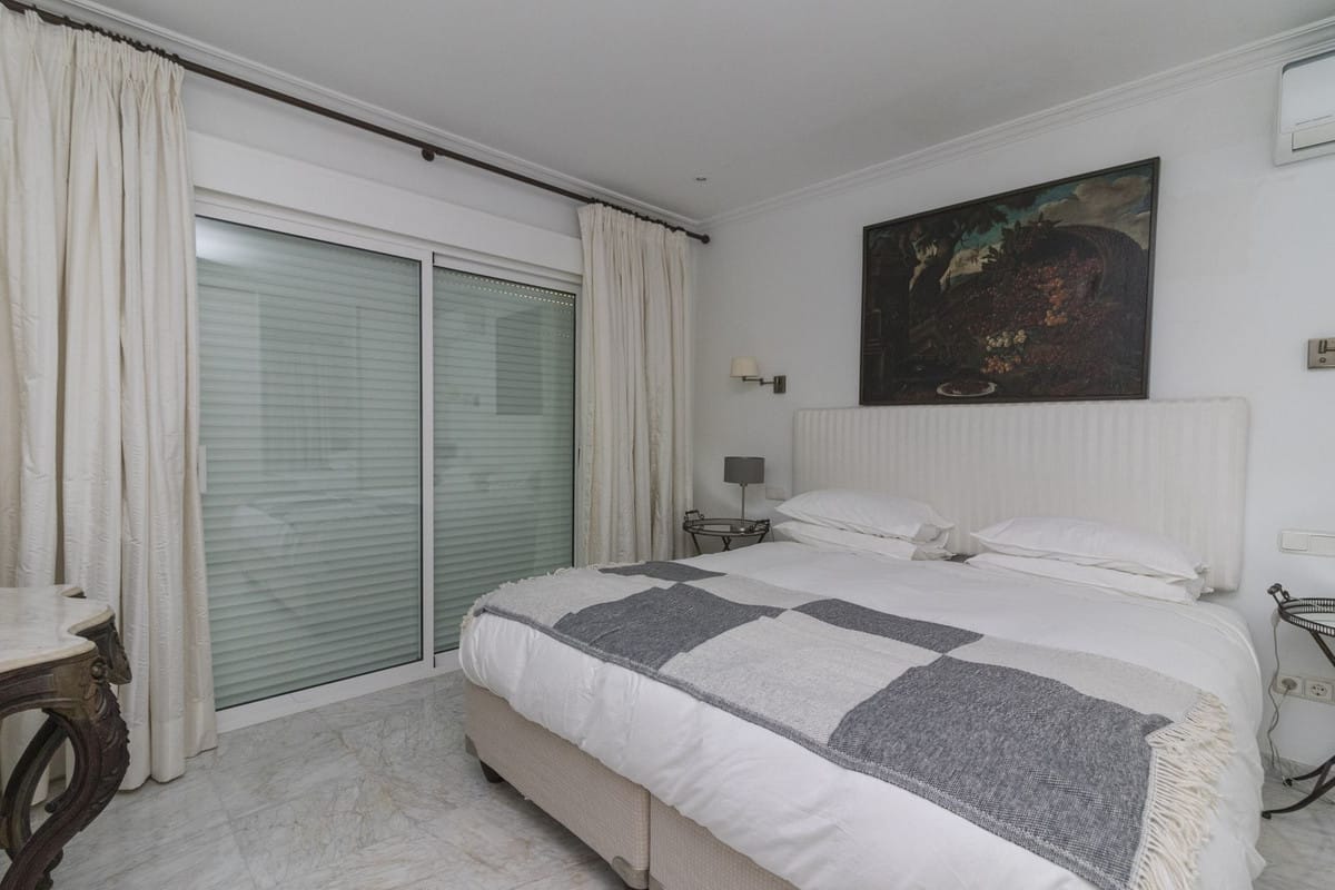 Luxe villa met 5 slaapkamers in Los Monteros Playa in Los Monteros - foto 11
