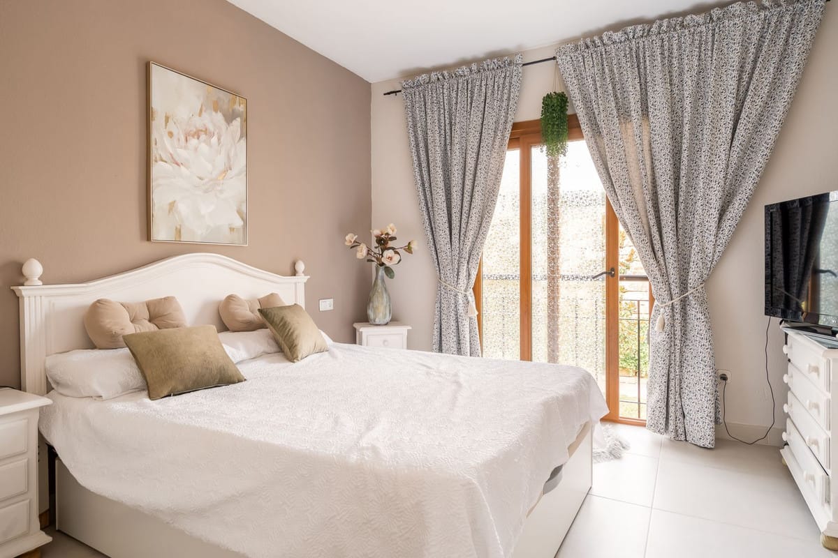 Penthouse duplex met zeezicht en drie slaapkamers in La Duquesa in La Duquesa - foto 10