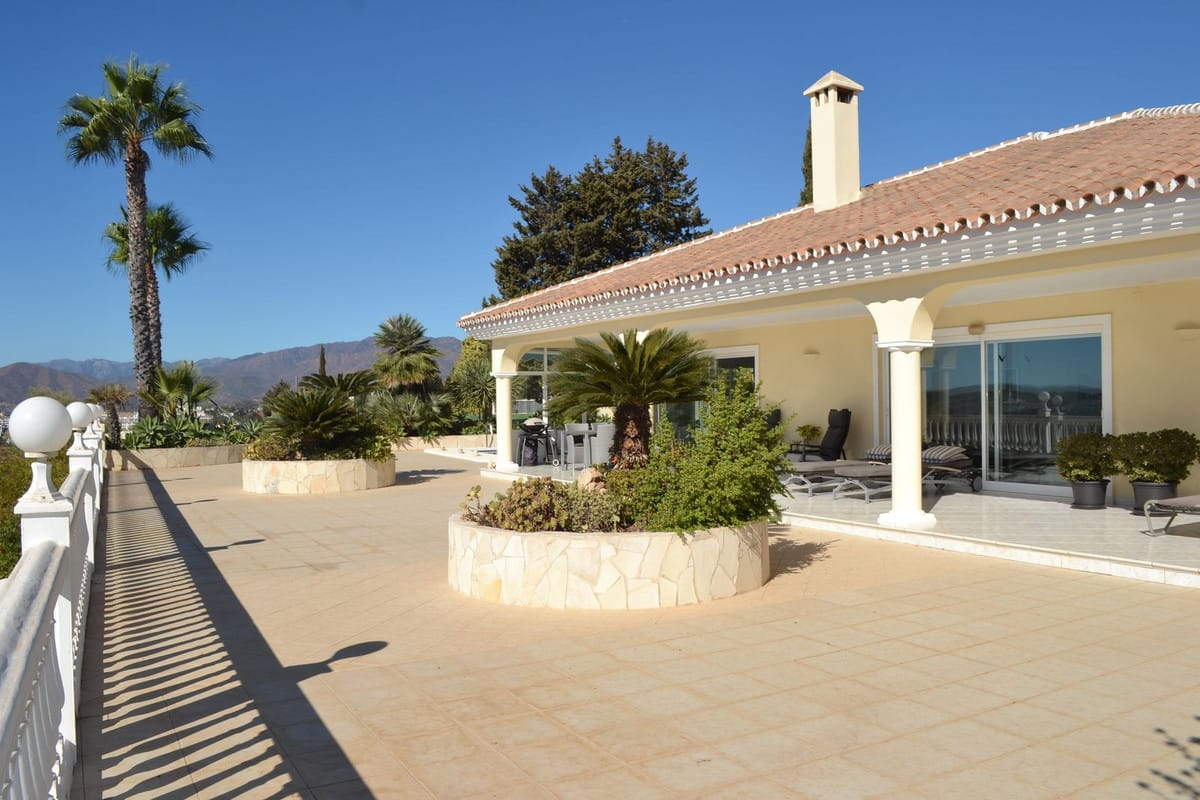 3-slaapkamer villa aan de kust in Sierrezuela in Sierrezuela - foto 2