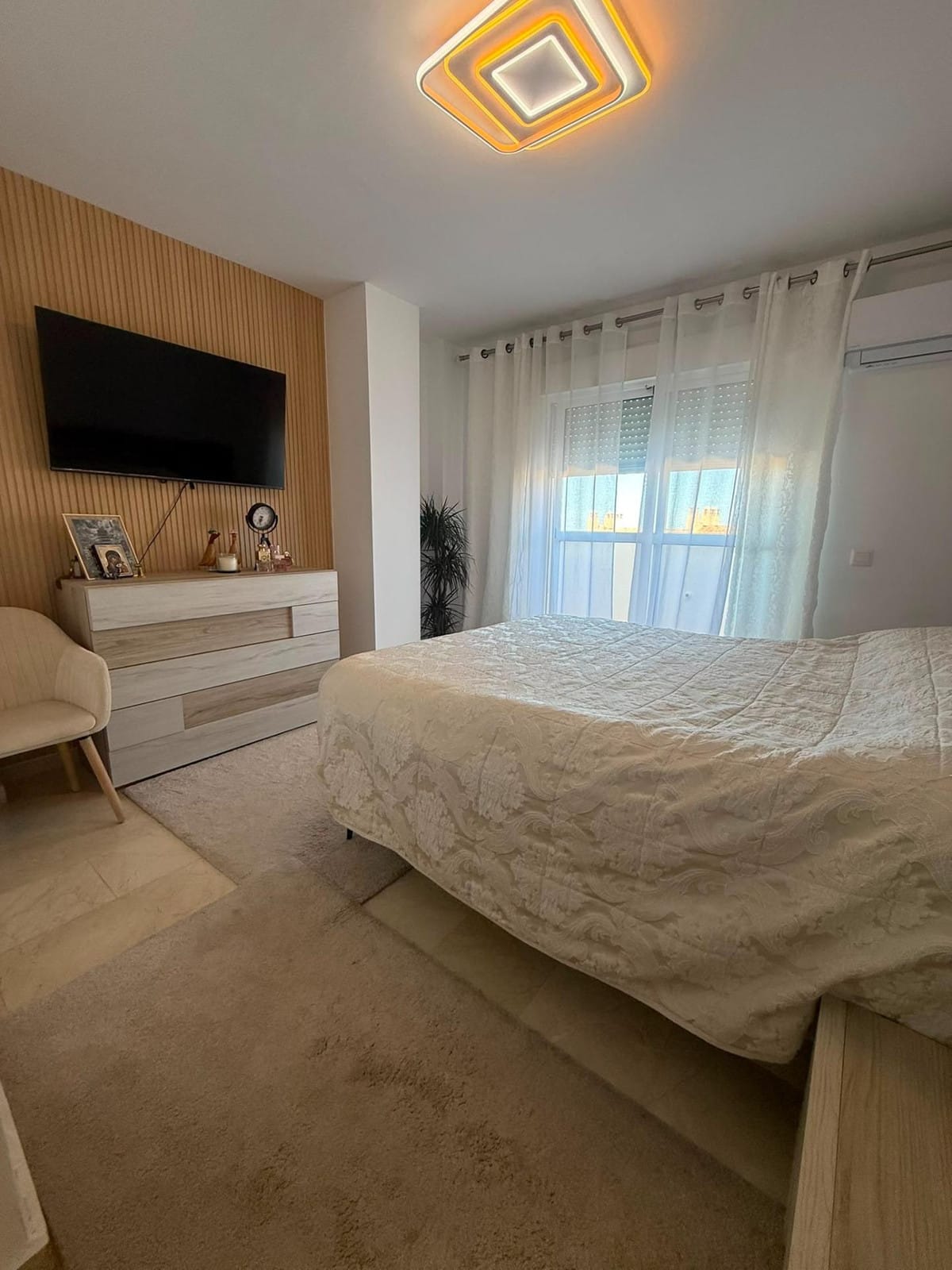 Ruime halfvrijstaande villa met 4 slaapkamers in Torremolinos in Torremolinos - foto 16