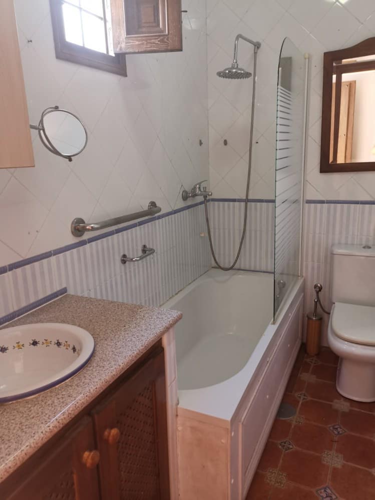 Huis met 3 slaapkamers in Alcaucín in Alcaucín - foto 15