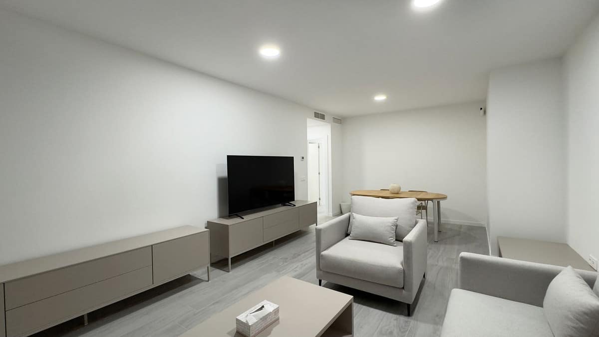 Gloednieuw drie-slaapkamerappartement in Nueva Andalucía in Nueva Andalucía - foto 8