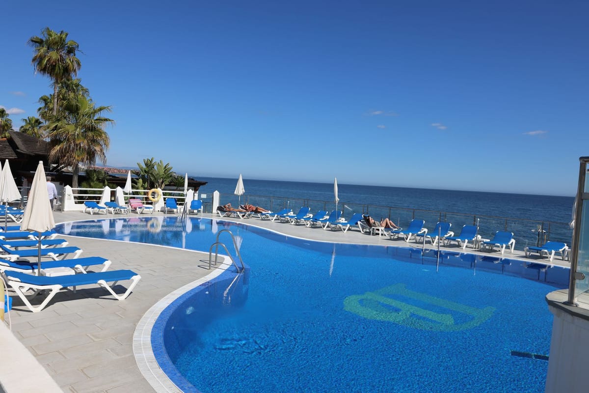 5 slaapkamers, 3 badkamers – Stadswoning in Dominion Beach, Estepona in Estepona - foto 9