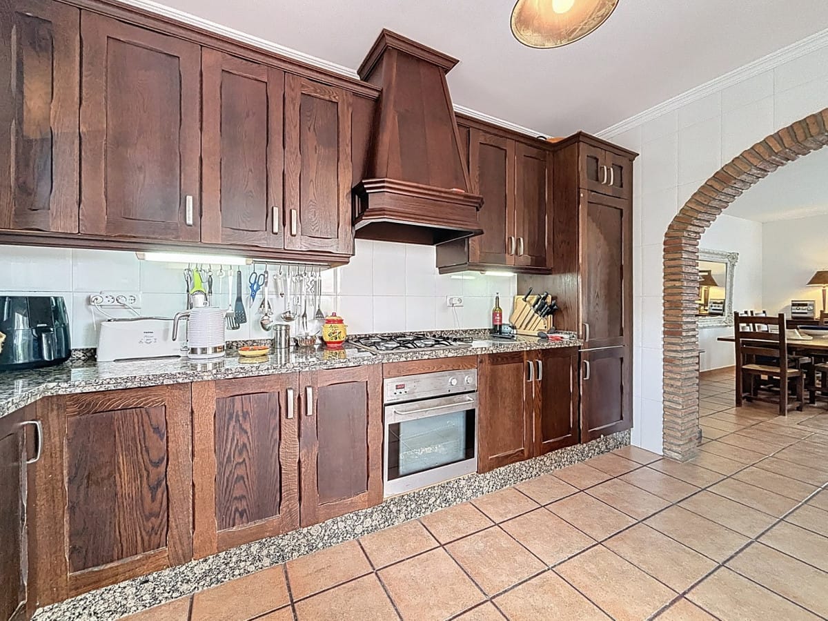 Villa met 3 slaapkamers in Canillas de Albaida — R5153134 in Canillas de Albaida - foto 18