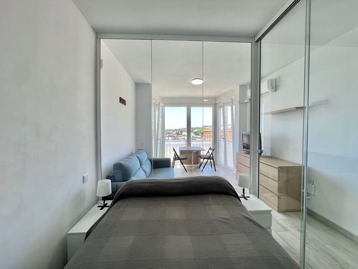 1 bedroom Apartment in Torremolinos in Torremolinos - foto 2