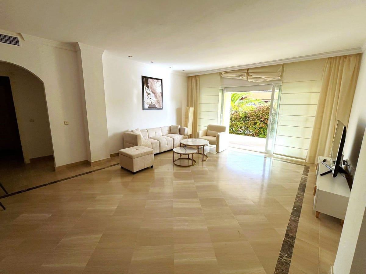 Drie-slaapkamerappartement in Bahía de Marbella in Bahía de Marbella - foto 4