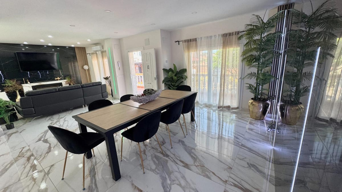 Vrijstaande villa met 5 slaapkamers in Alhaurín de la Torre in Alhaurín de la Torre - foto 13