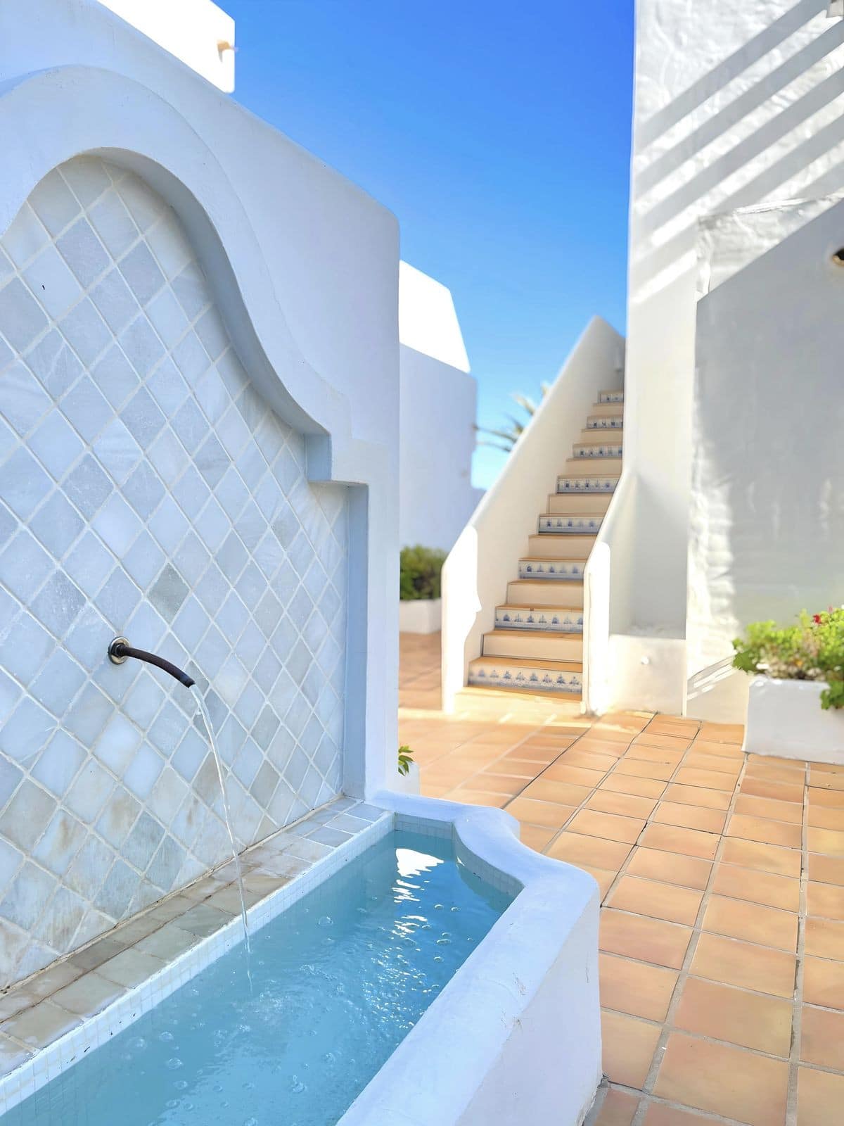 Drie-slaapkamerappartement op de begane grond met privé tuin in Nueva Andalucía in Nueva Andalucía - foto 4