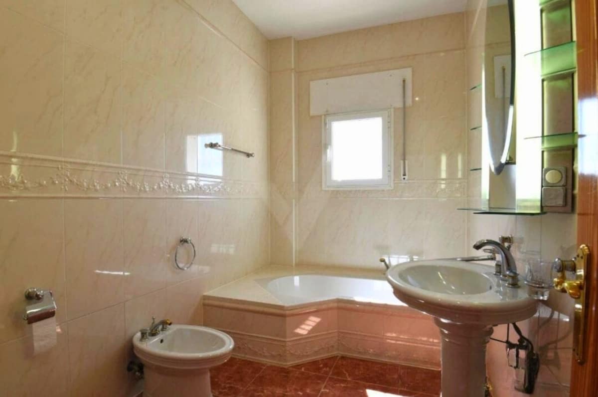 4-slaapkamer villa in Sayalonga met panoramisch uitzicht in Sayalonga - foto 13