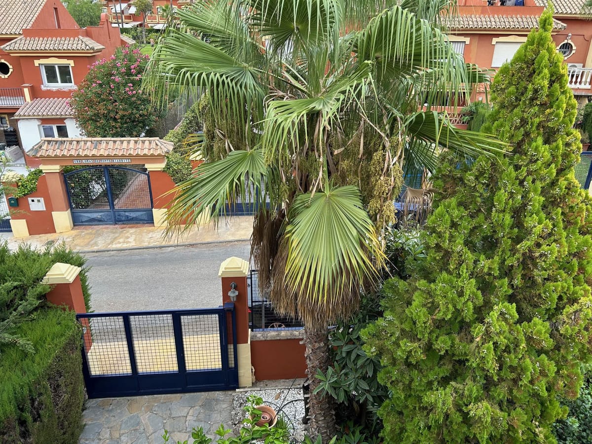 Hoekwoning met grote privétuin in Lomas de Monte Biarritz, Atalaya in Atalaya - foto 4