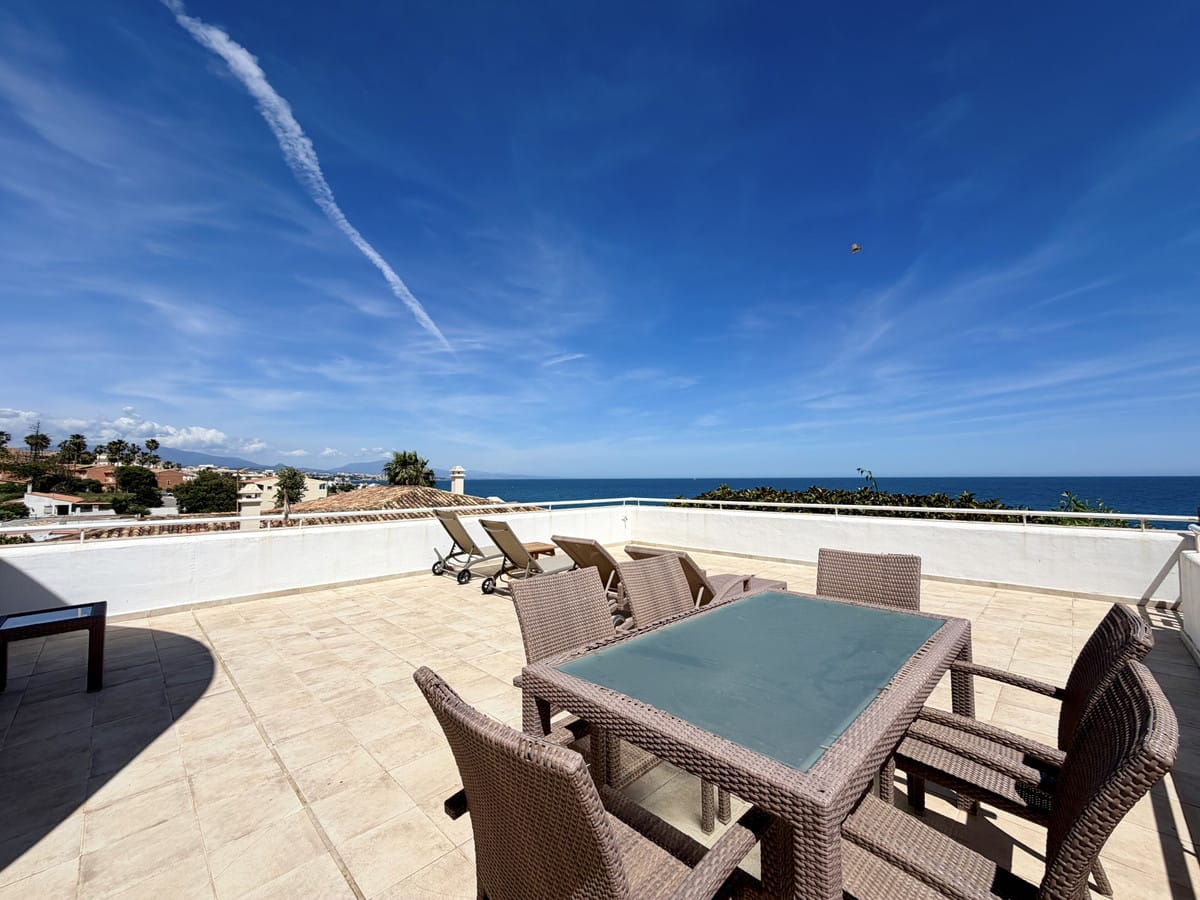 Appartement met 2 slaapkamers aan het strand in Estepona in Estepona - foto 17