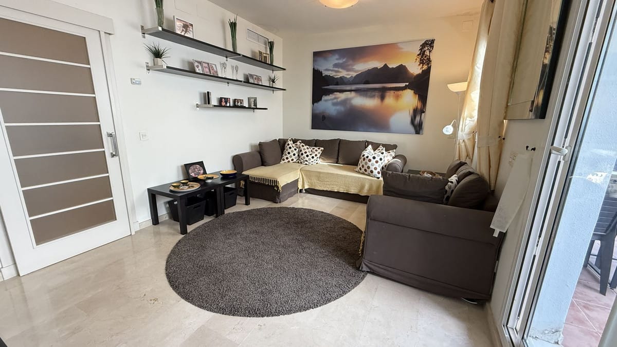Ruim 4-slaapkamer duplex naast golfbaan in Estepona in Estepona - foto 3