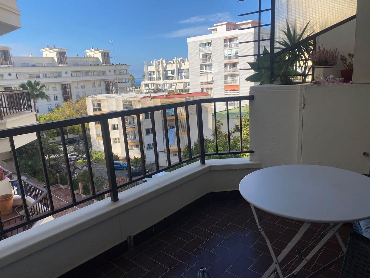 2 bedroom Apartment in Marbella in Marbella - foto 3