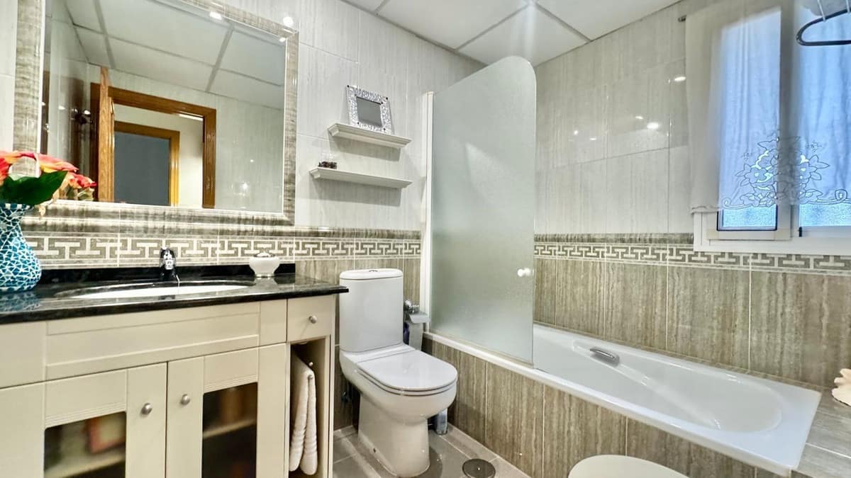 3-slaapkamer stadswoning in Montemar in Montemar - foto 18