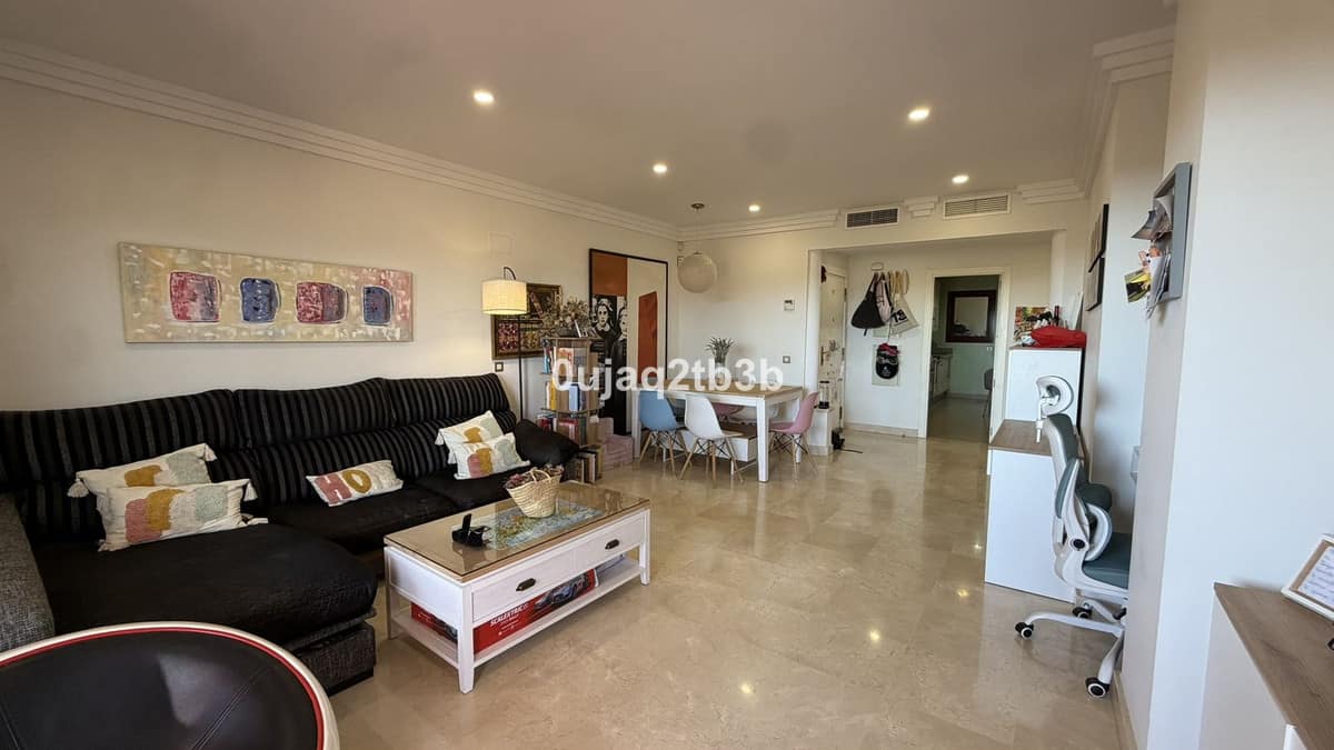 2 bedroom Apartment in Benahavís in Benahavís - foto 2