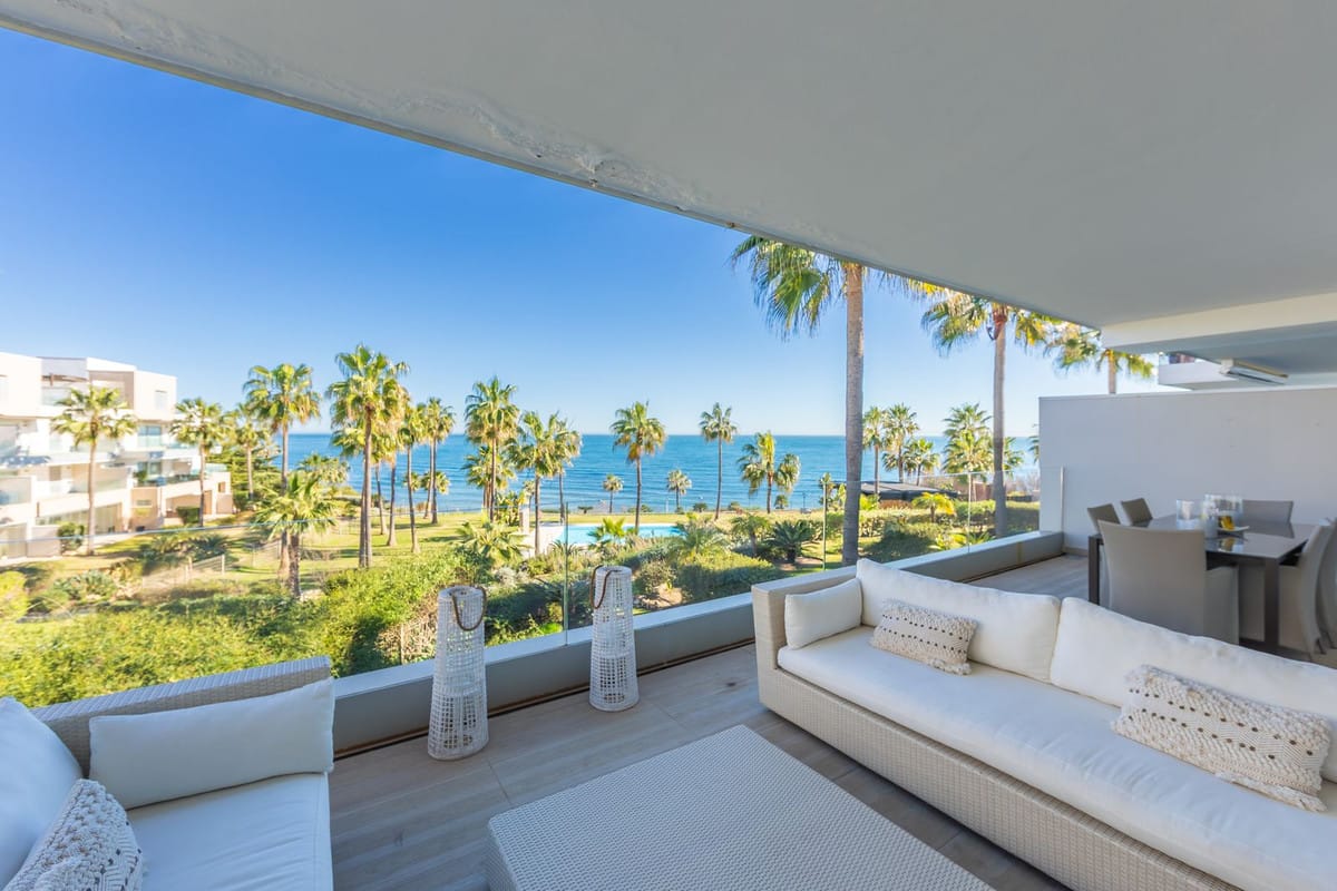 3-slaapkamer appartement aan het strand in Estepona in Estepona - foto 9