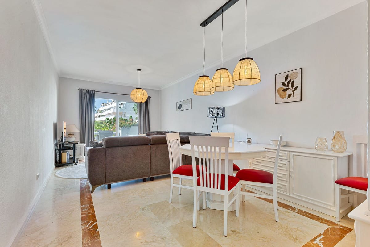 3 bedroom Apartment in Estepona - foto 7
