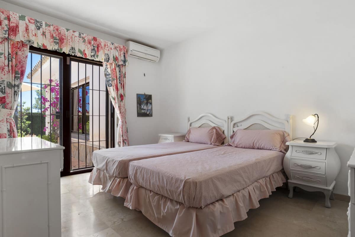 Villa met 4 slaapkamers in Las Chapas in Las Chapas - foto 15