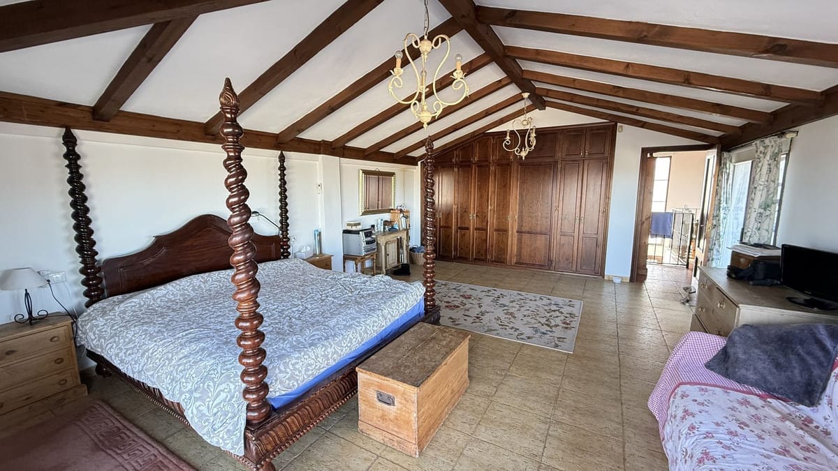 4-slaapkamer villa in Alhaurín el Grande in Alhaurín el Grande - foto 16