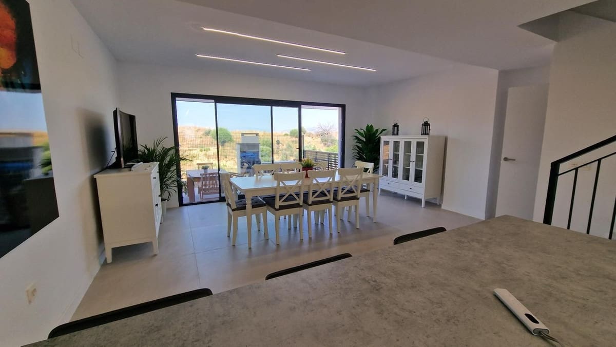 Hoekwoning met 3 slaapkamers in Alhaurín de la Torre in Alhaurín de la Torre - foto 10