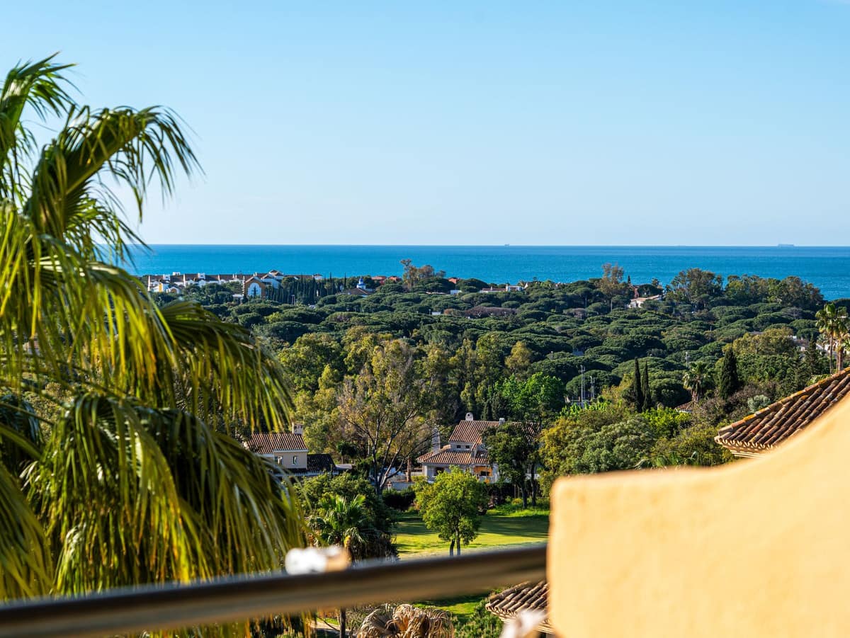 Drie-slaapkamer appartement in Elviria Hills in Elviria - foto 3