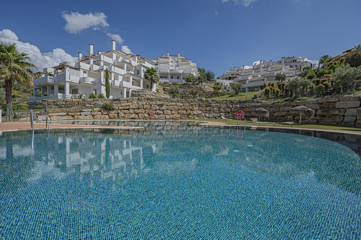 Penthouse met 2 slaapkamers in Nueva Andalucía in Nueva Andalucía - foto 6