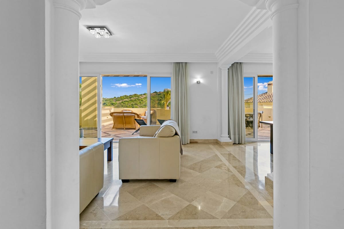 Drie-slaapkamer penthouse in Casares Playa in Casares Playa - foto 8