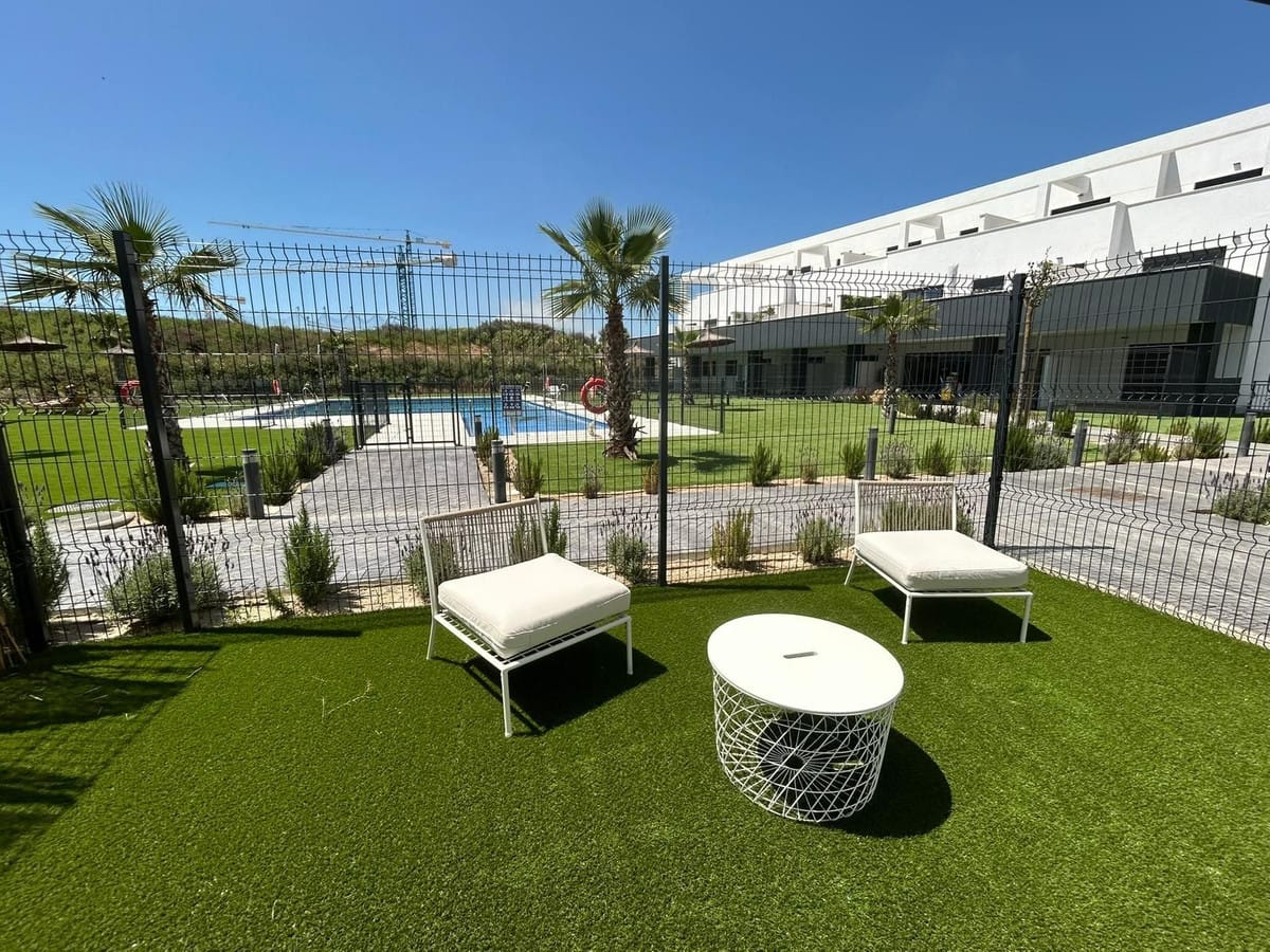 2-slaapkamer appartement in Estepona met privé terras en tuin in Estepona - foto 4