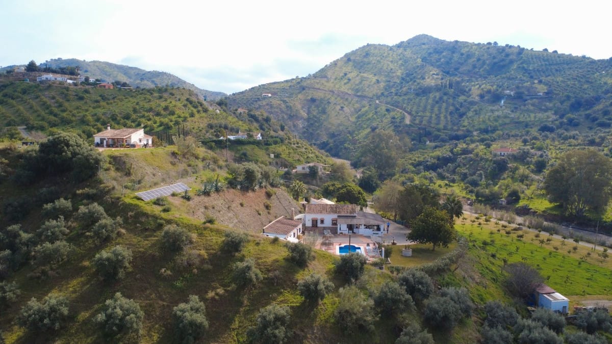6-slaapkamer villa in Álora met volledig vergunde B&B in Alora - foto 8