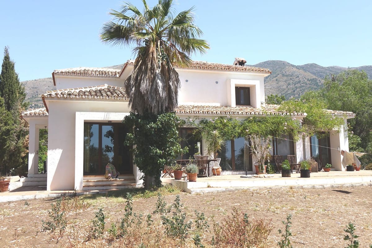 Vrijstaande Finca met 4 slaapkamers in Valtocado, Costa del Sol in Valtocado - foto 3