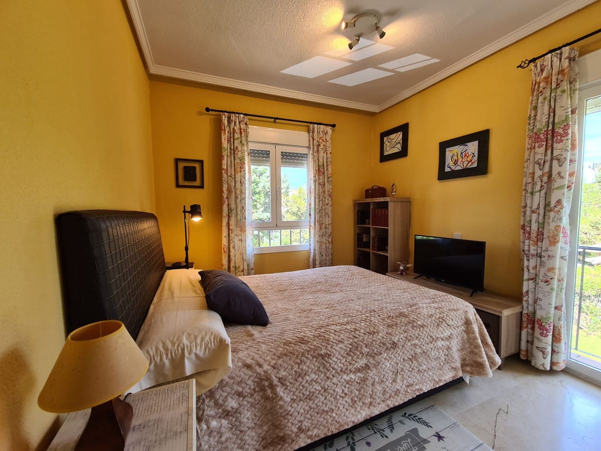 Villa met 3 slaapkamers in La Duquesa in La Duquesa - foto 13