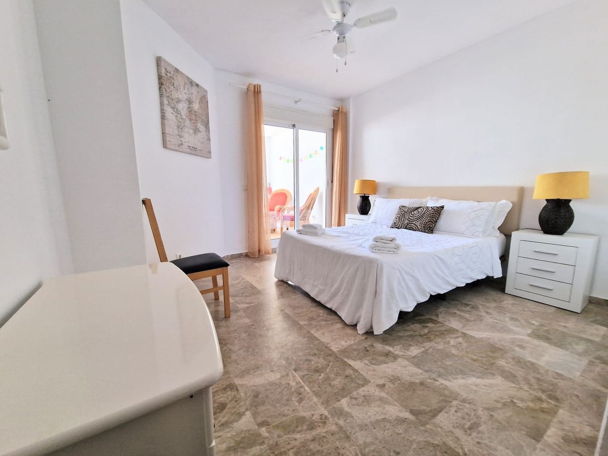 2 bedroom Apartment in Calahonda in Calahonda - foto 4