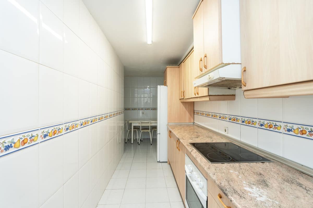 Drie-slaapkamer appartement in Nueva Andalucía met toeristische verhuurlicentie in Nueva Andalucía - foto 6