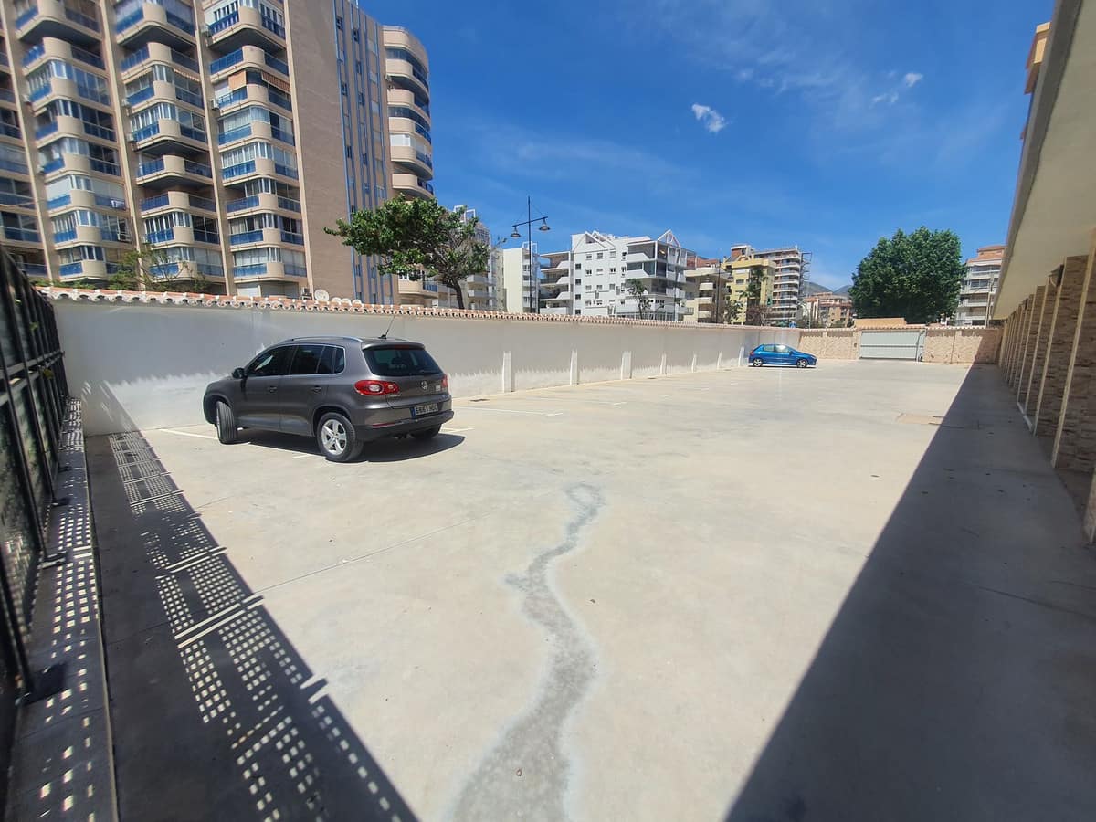 Drie-slaapkamer appartement aan de eerste lijn strand in Fuengirola in Fuengirola - foto 5