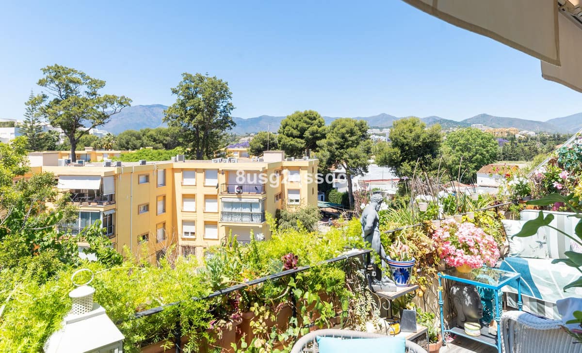 3 bedroom Apartment in Estepona in Estepona - foto 9