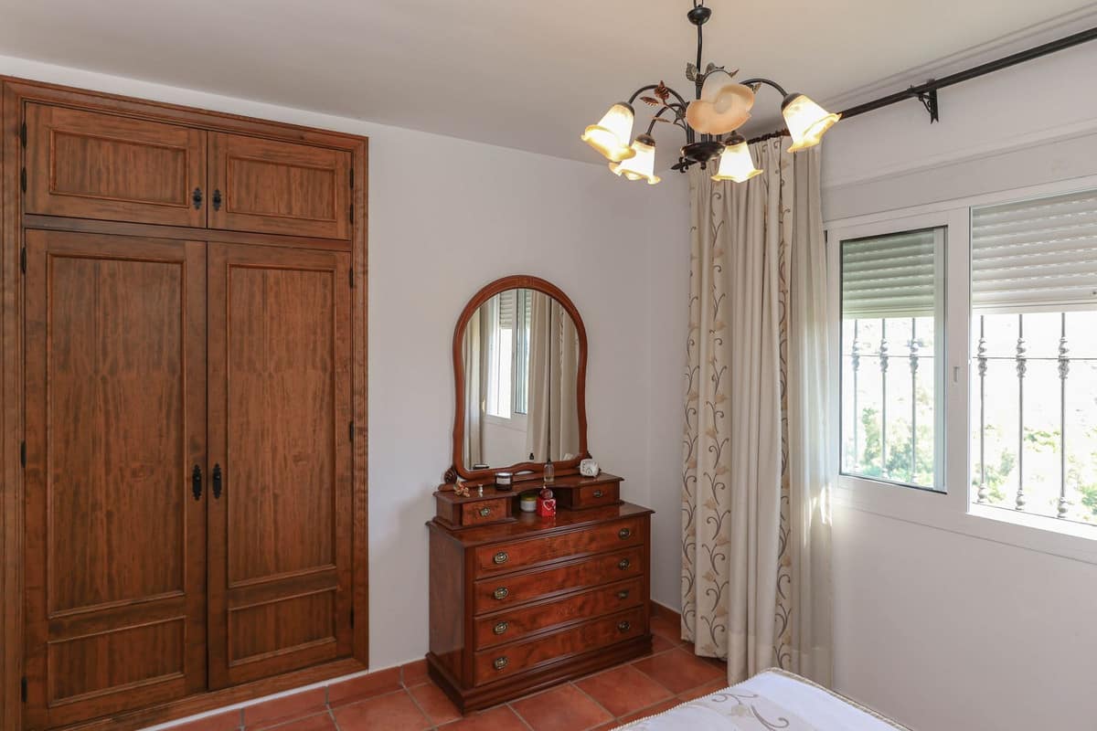 Huis met 3 slaapkamers in Guaro in Guaro - foto 14