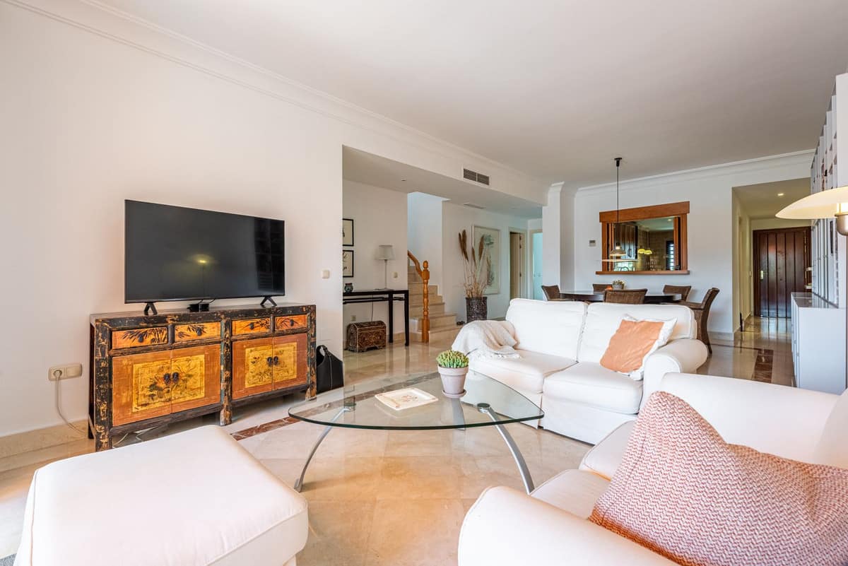 Penthouse aan het strand met solarium-terras in Bahía Alcántara, San Pedro de Alcántara in San Pedro de Alcántara - foto 15