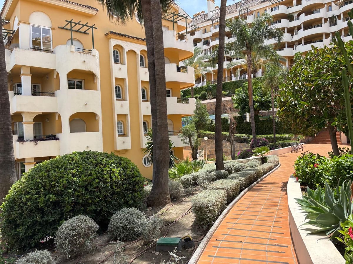 Drie-slaapkamer appartement in Aloha in Aloha - foto 3
