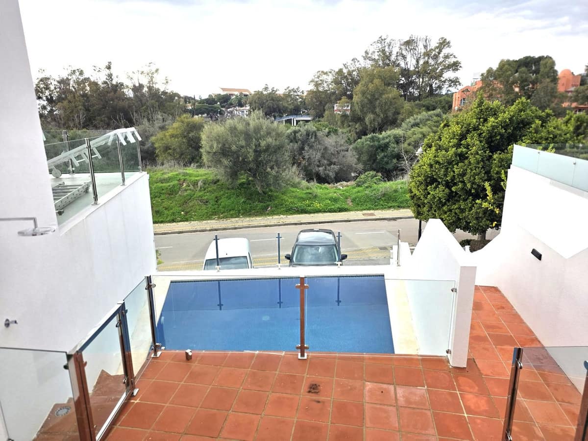 4-slaapkamer villa in Artola met privézwembad in Artola - foto 20
