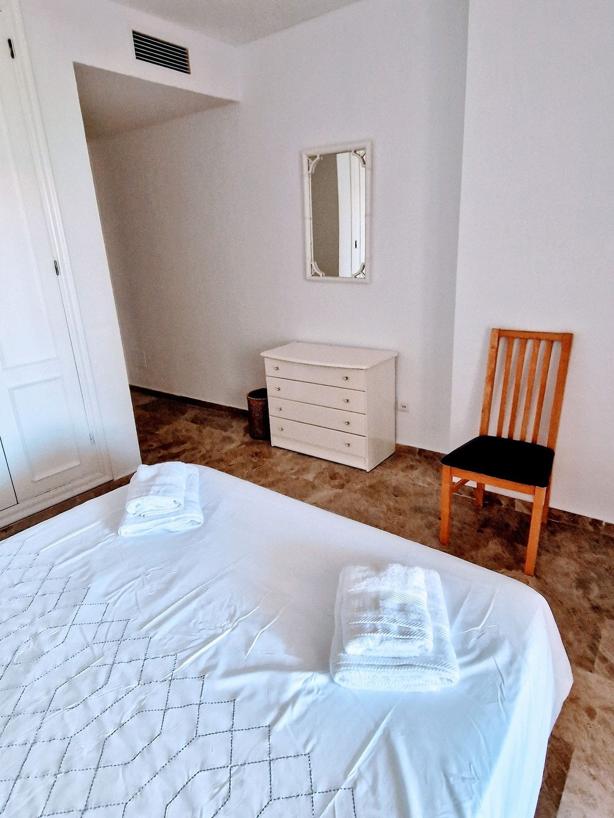 2 bedroom Apartment in Calahonda in Calahonda - foto 17