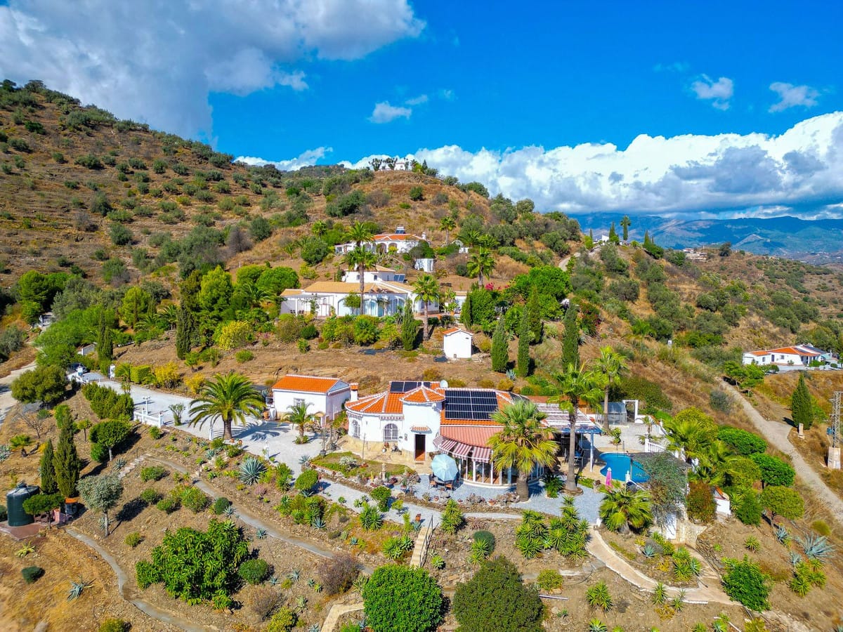 Villa met 3 slaapkamers in Arenas (Málaga) in Arenas - foto 2