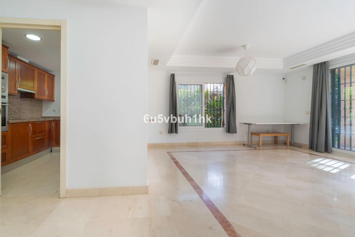 Drie-slaapkamer villa in Riviera del Sol in Riviera del Sol - foto 11