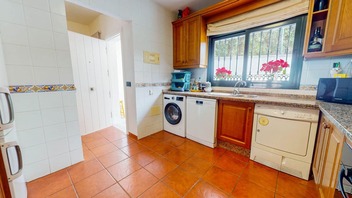 Villa met 4 slaapkamers in Benahavís in Benahavís - foto 8