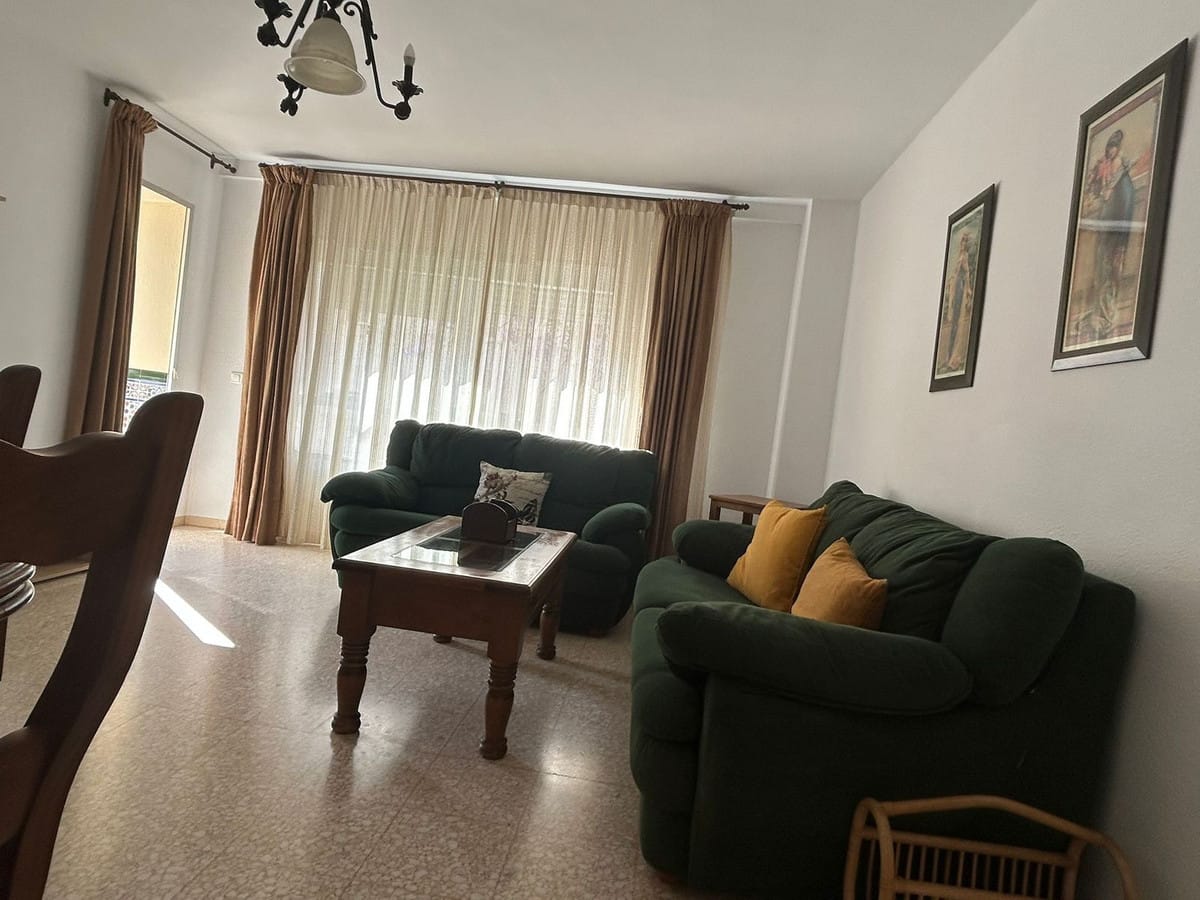Appartement met 4 slaapkamers in Estepona in Estepona - foto 2