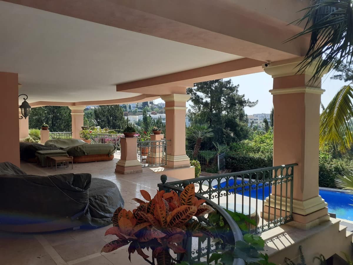 Villa met 4 slaapkamers in Estepona in Estepona - foto 7
