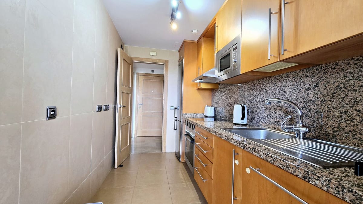 Appartement met 2 slaapkamers in La Duquesa in La Duquesa - foto 13