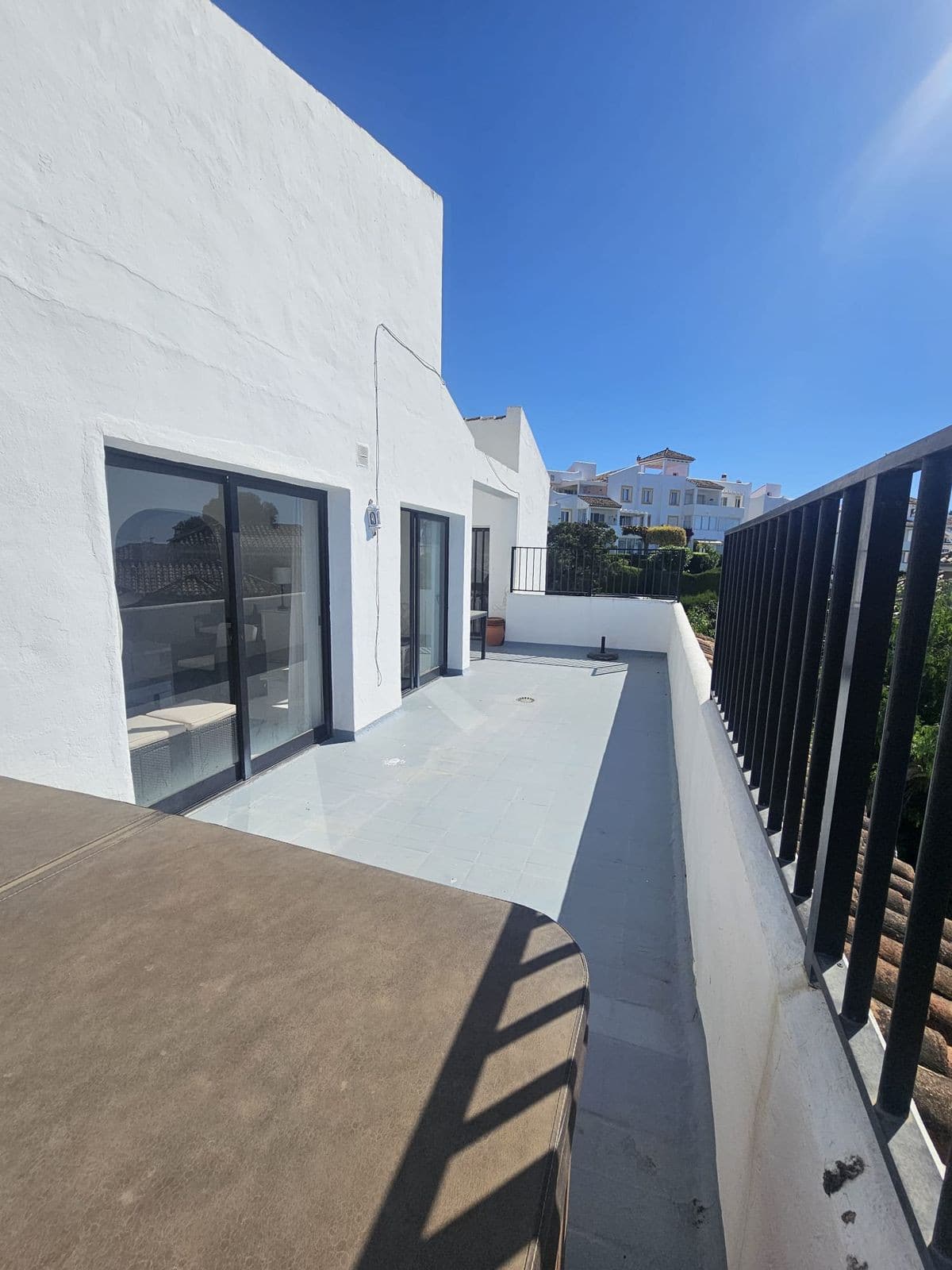 Drie-slaapkamerappartement in Riviera del Sol met privéterras en panoramisch uitzicht in Riviera del Sol - foto 2